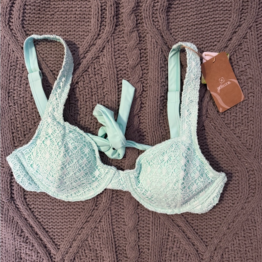 Turquoise Lace Underwire Bikini Top